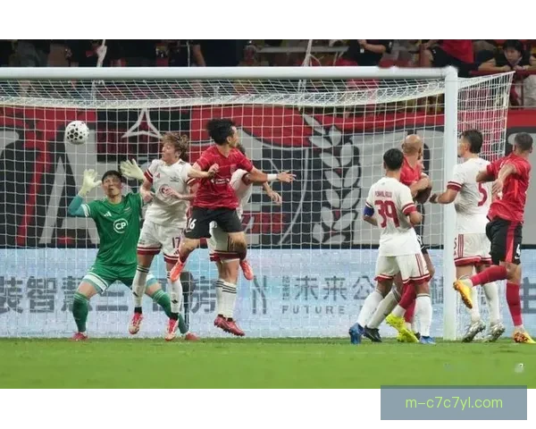 日本裁判组执法蓉城对阵武里南