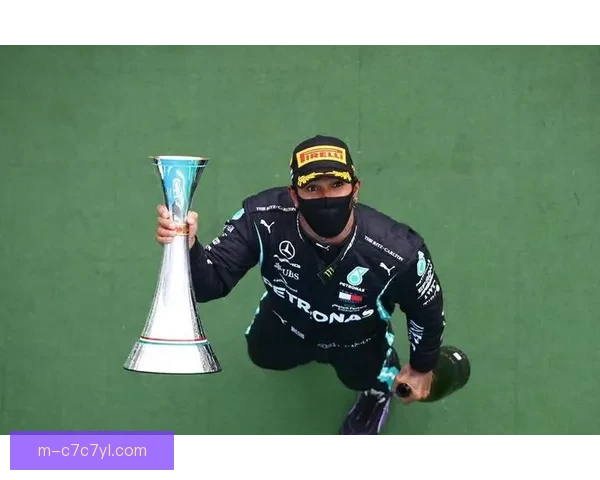 克拉滕伯格因失言致歉维尼修斯